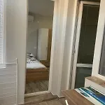 прекрасен с гледка към морето в